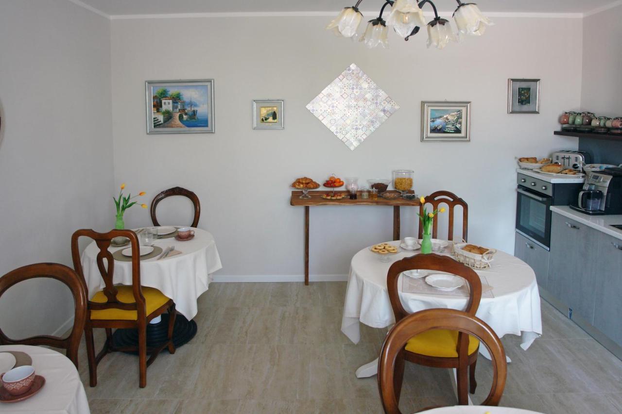 Bed And Breakfast Erilla Centenaro Exterior foto