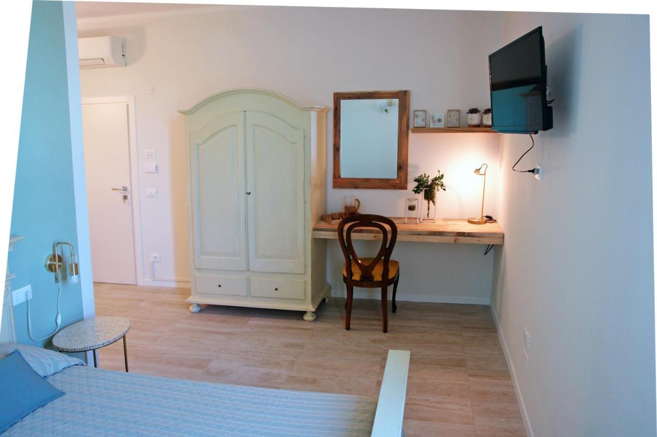 Bed And Breakfast Erilla Centenaro Exterior foto