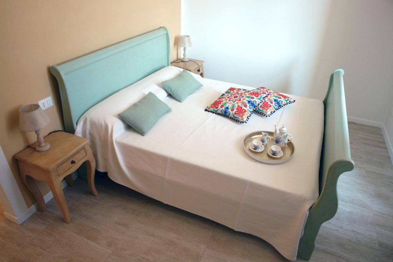 Bed And Breakfast Erilla Centenaro Exterior foto