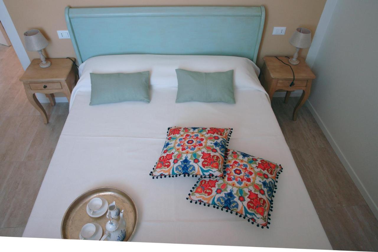 Bed And Breakfast Erilla Centenaro Exterior foto