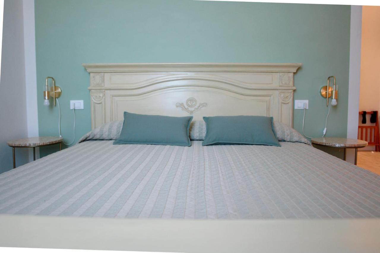 Bed And Breakfast Erilla Centenaro Exterior foto